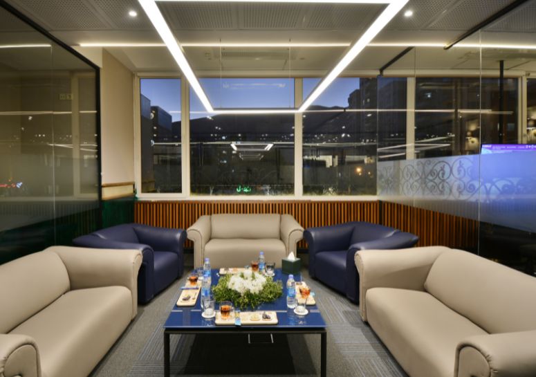 meeting room at Elysee Hotel in Shiraz