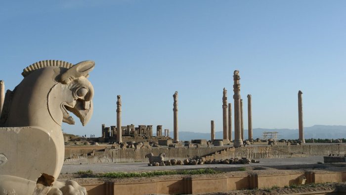 تخت جمشید از دیدنی ترین جاذبه گردشگری شیراز است