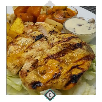 220gr of marinated chicken fillet, grilled to perfection served with fresh seasonal vegetables and mushroom sauce on cast iron